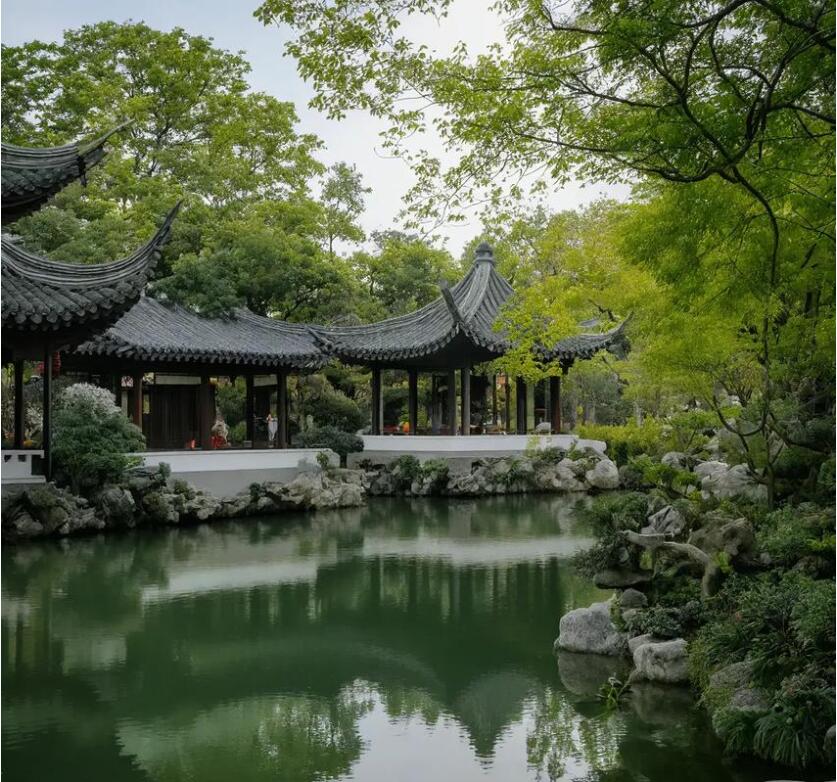 珲春含蕾土建有限公司