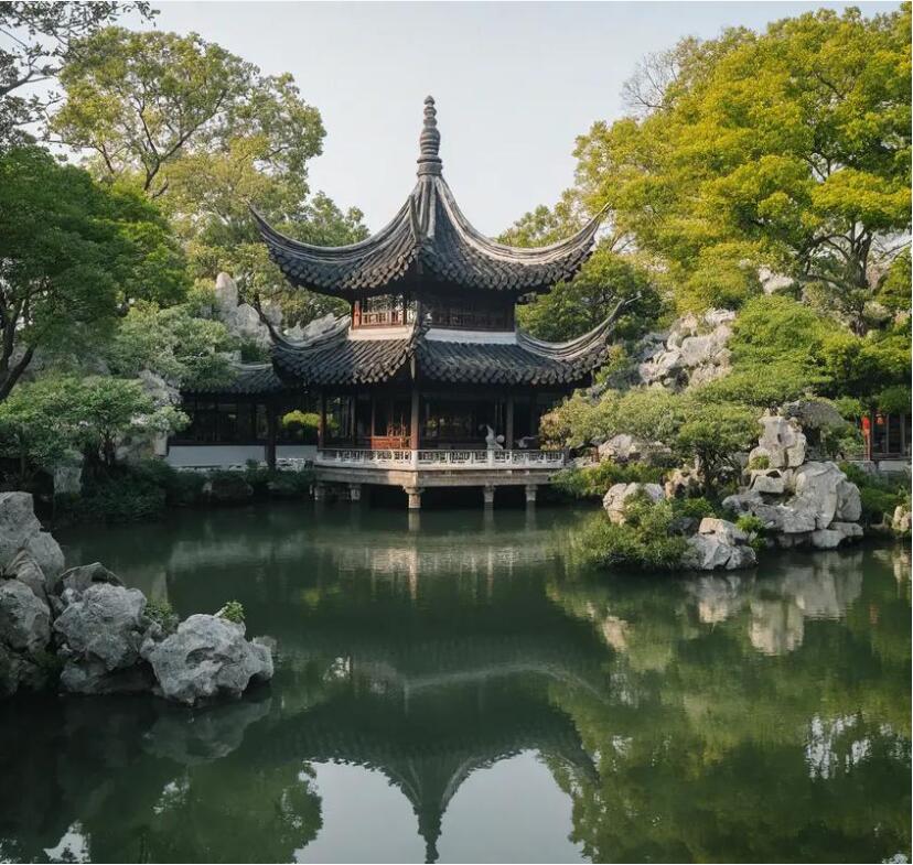 珲春含蕾土建有限公司