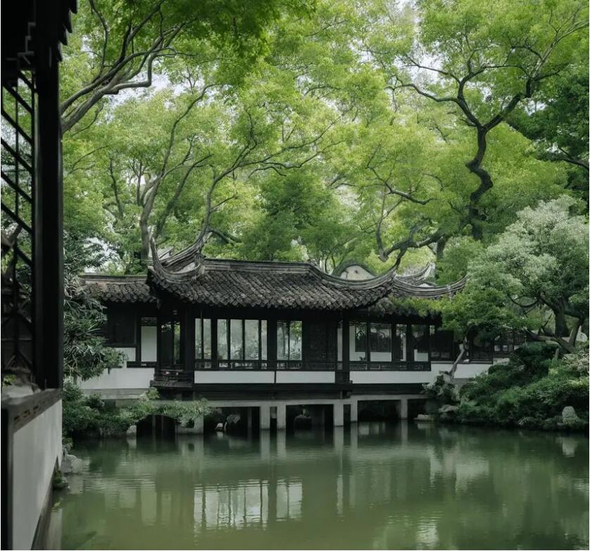 珲春含蕾土建有限公司